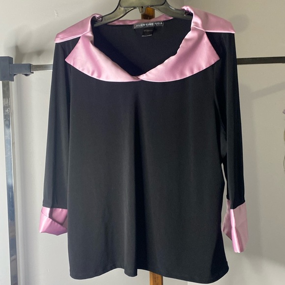 Valentine – USA pull over top - Picture 1 of 7